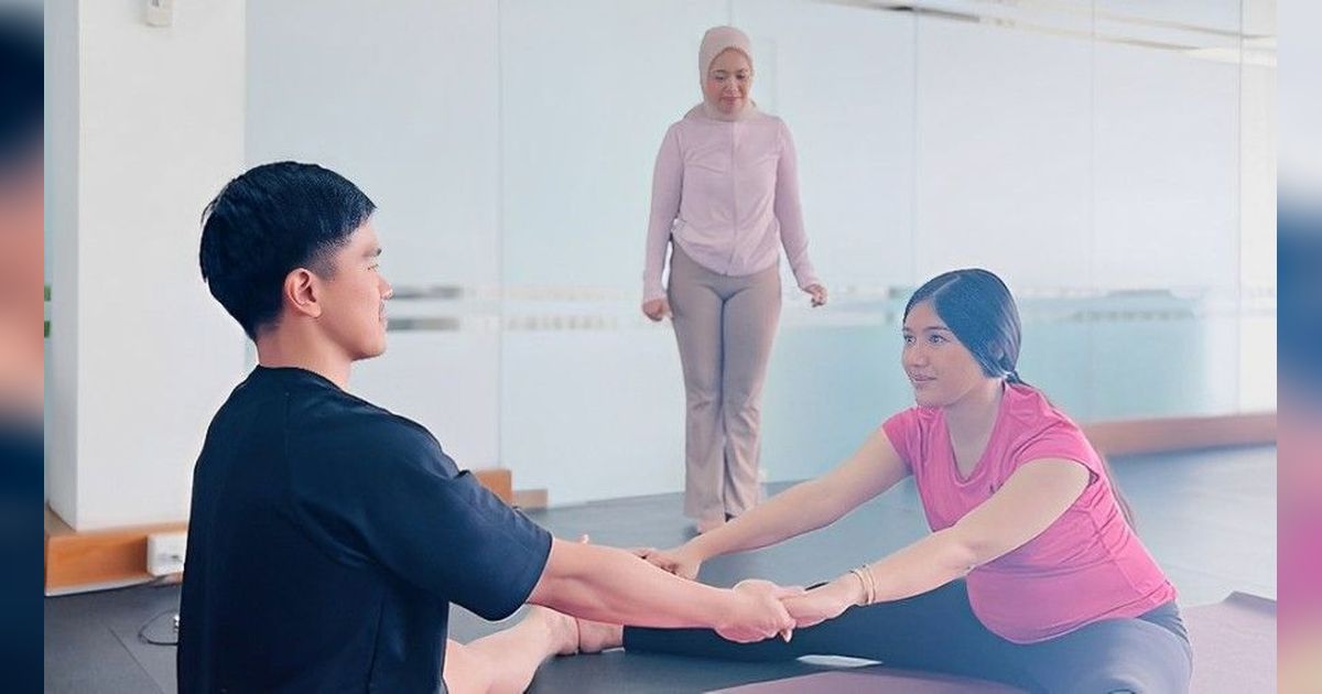 Prenatal Yoga Bareng Pasangan yang Banyak Dilakukan Para Seleb, Apa Sih Manfaatnya?