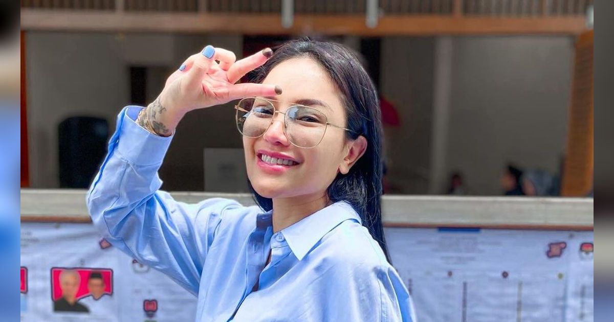 Sinus Jadi Alasan Sederet Artis Oplas Hidung, Nikita Mirzani Beri Komentar Makjleb