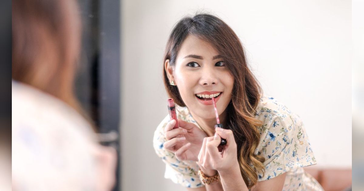 Begini Cara Pakai Nude Lipstick untuk Tampilan Bibir Menarik