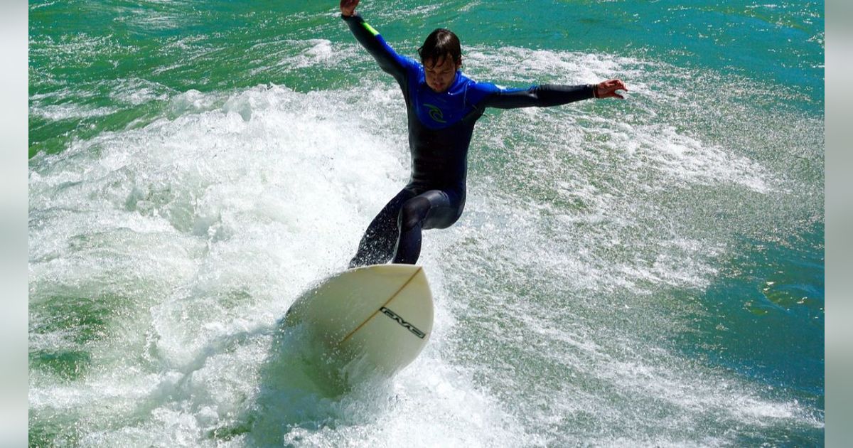 Pesona Pantai Plengkung di Banyuwangi, Jadi Salah Satu Lokasi Surfing Terbaik di Asia