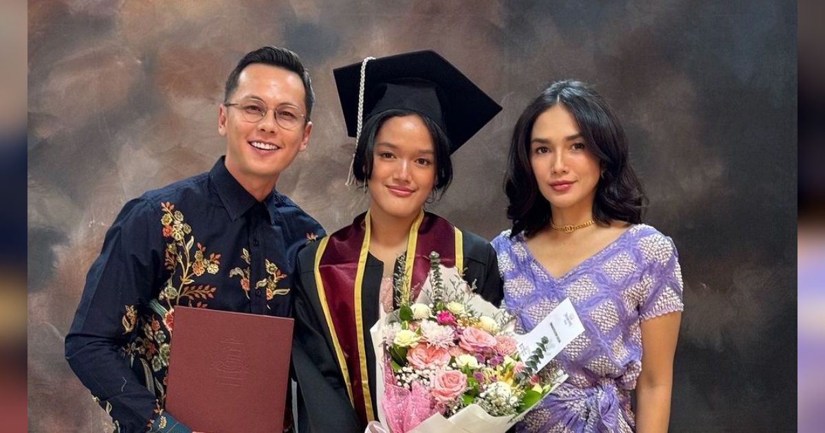 Girang Banget! Ussy Sulistiawaty Sampai Teriak Dengar Putri Keduanya Diterima di Universitas Favorit