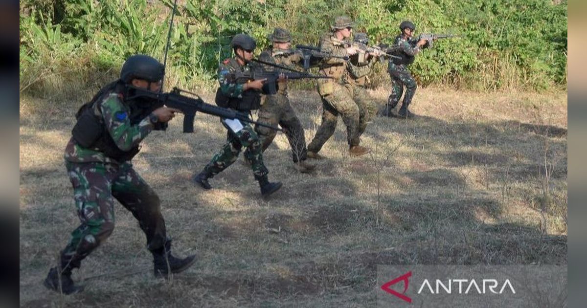 Potret Kompaknya Marinir Indonesia dan AS Saat Latihan Bersama di Situbondo