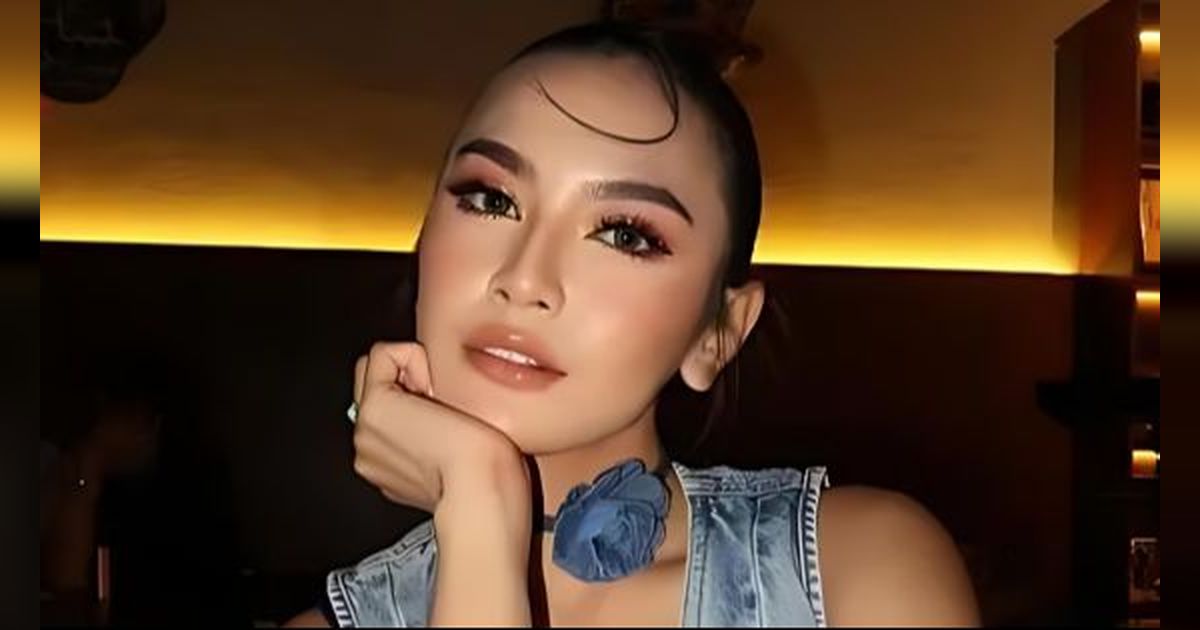 6 Potret Menawan Mahalini Raharja dengan Berbagai Gaya Makeup sebelum Operasi