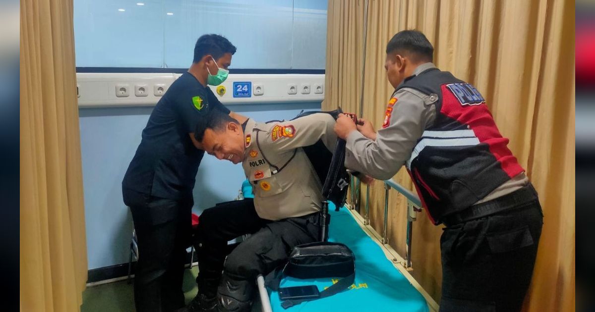 Polisi Dibacok saat Bubarkan Tawuran di Duren Sawit, Begini Kronologinya