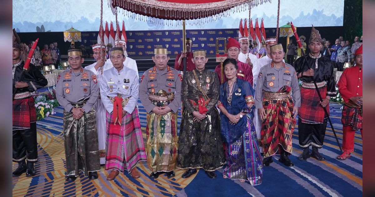 Cara Polisi Bangun Ikatan dengan Masyarakat Lewat Jumat Curhat hingga Lomba Stand Up