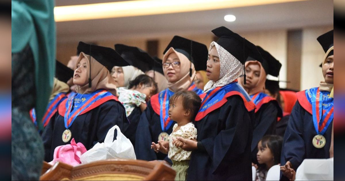 Pj Wali Kota Kediri Zanariah Wisuda Peserta SOTH dan SELANTANG Sesi Pertama Tahun 2024