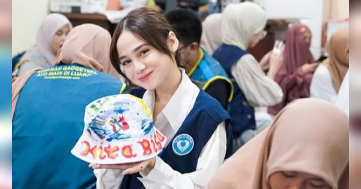 Cantiknya Luar Dalam, 7 Foto Syifa Hadju Rayakan Ulang Tahun Ke-24 Bersama Anak Panti Asuhan