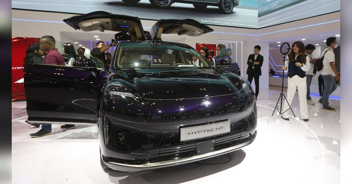 FOTO: Mewahnya SUV Listrik AION Hyptec HT Mejeng di GIIAS 2024, Usung Pintu Gullwing yang Terbuka ke Atas