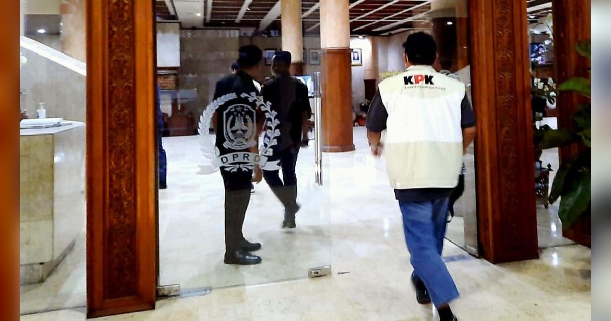 Usut Kasus Suap Dana Hibah, KPK Sita Dokumen hingga Periksa Anggota DPRD Jatim