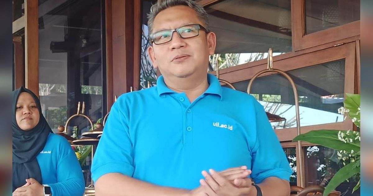 Lakukan Gerakan Kultural Desakralisasi Jabatan Profesor, Begini Sosok Rektor UII Fathul Wahid