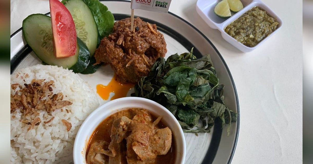 4 Trik dan Resep Masak Sambal Hijau ala Rumah Makan  Padang