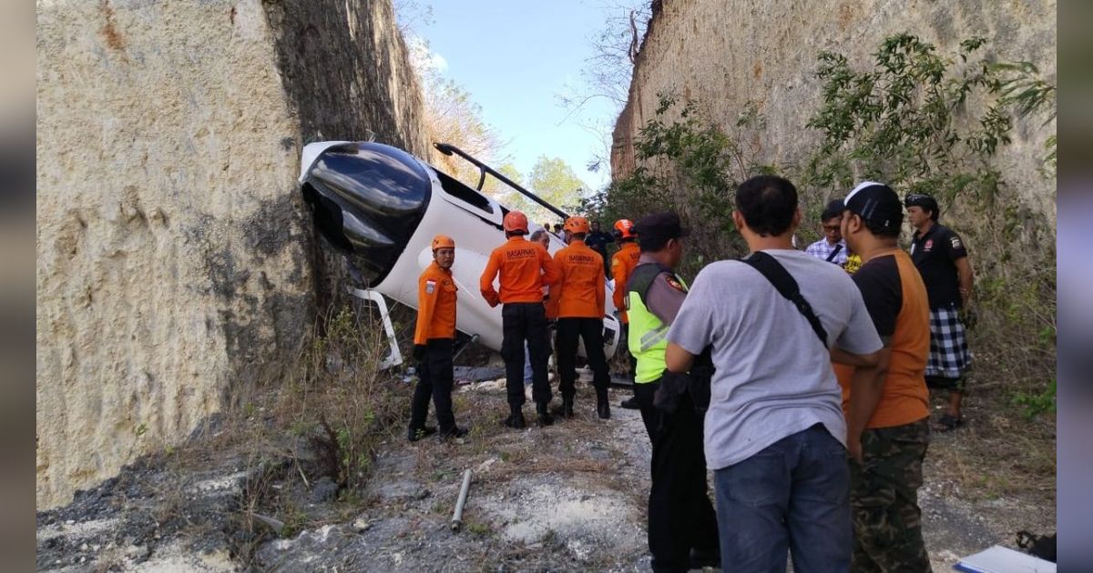 Kronologi Helikopter Jatuh di Pecatu Bali, Ada Temuan Tali Layangan di Bagian Baling-Baling