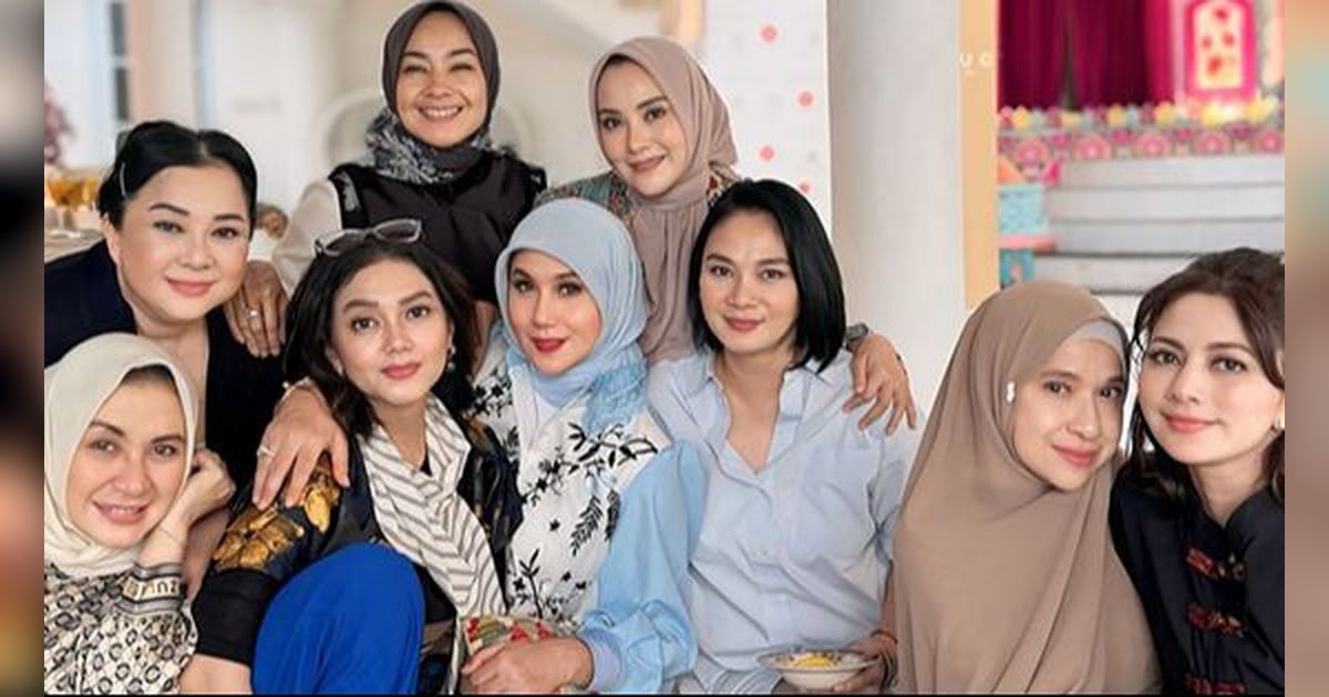 Potret Reuni Ratu Sinetron Era 90-an ini Curi Perhatian, Awet Muda Semua
