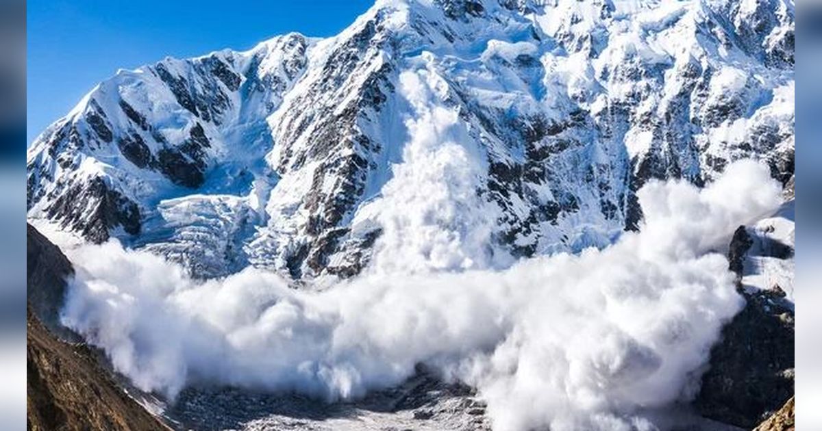 Pendaki Gunung Lihat Gundukan Hitam di Atas Salju Putih, Begitu Didekati Ternyata Sosok yang Sudah Lama Hilang
