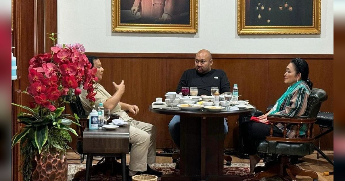 Dampingi Prabowo Subianto Jalani Operasi Kaki, Tatapan Tulus Titiek Soeharto Jadi Sorotan