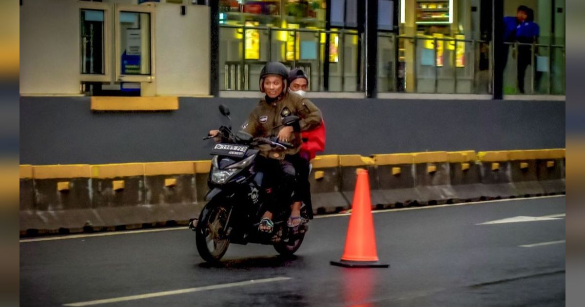 Satu Pejambret di CFD Sempat Nyamar Jadi Tukang Topeng Monyet Sebelum Ditangkap di Sukabumi