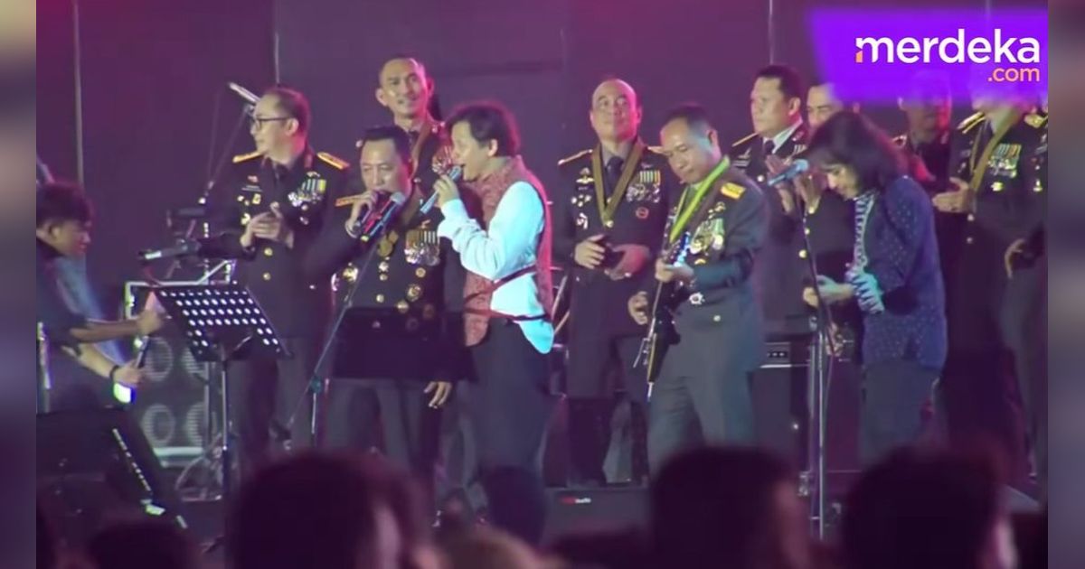 VIDEO: Getarkan Monas, Kapolri Jadi Vokalis & Panglima TNI Gitaris Manggung Bareng Gigi