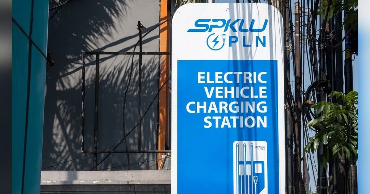 PLN Targetkan Bangun 30 Ribu SPKLU Hingga Akhir Tahun, Akan Ada Charging Hub