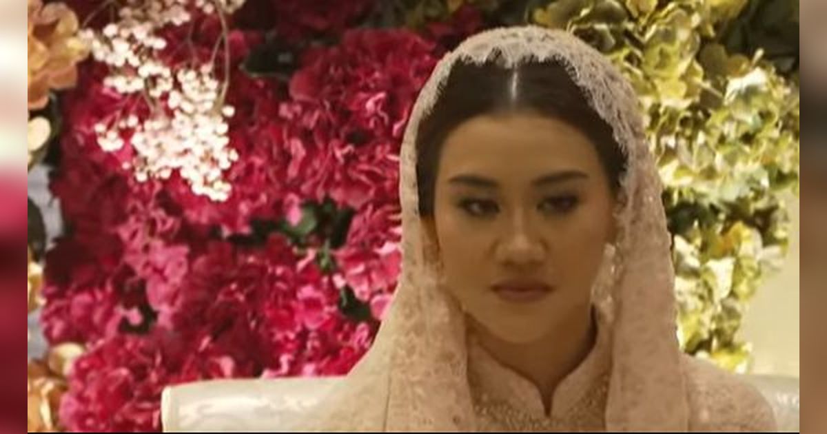 10 Potret Pengajian Thariq Halilintar & Aaliyah Massaid Jelang Pernikahan yang Diwarnai Tangisan
