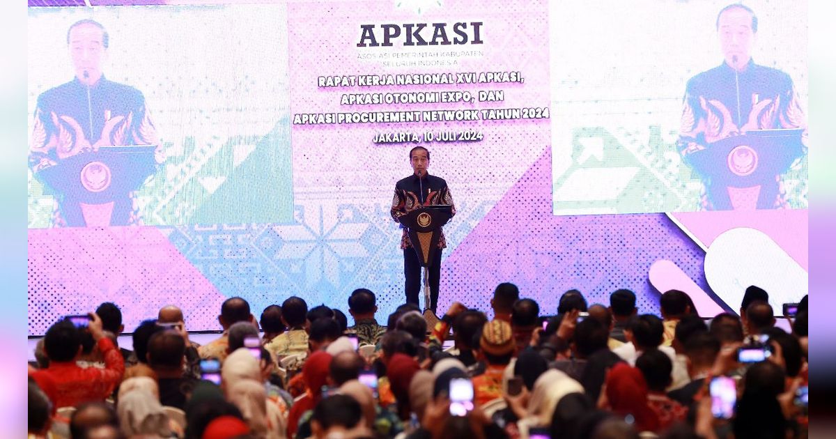 VIDEO: Jokowi Bereaksi Indeks Demokrasi RI Merosot 