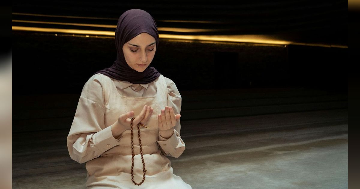 4 Doa agar Suami Sukses di Dunia Akhirat, Serta Cara yang Bisa Dilakukan Istri untuk Mendukung Pasangannya