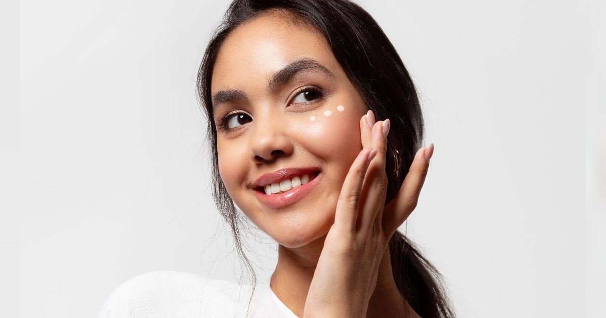 Bikin Skin Tint Sendiri Cuma dengan 2 Produk, Ramah Kantong Banget!