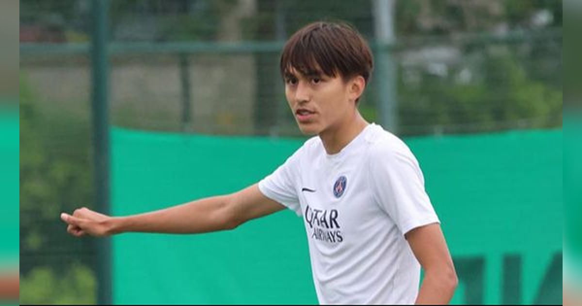 Potret Deretan Anak Laki-laki Artis yang Punya Paras Ganteng dan Bertalenta