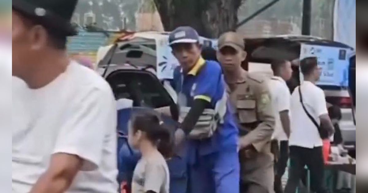 Viral Pedagang Roti Didorong saat Car Free Day, Ini Penjelasan Kasatpol PP Medan
