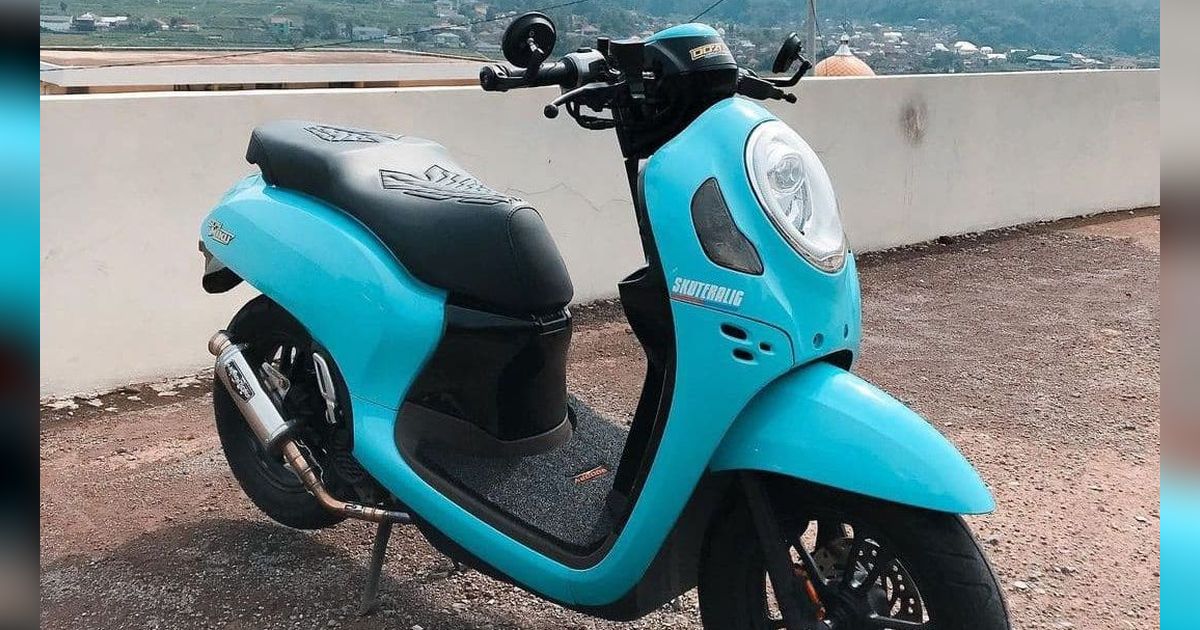 Honda Scoopy memiliki fitur yang membuatnya praktis dan irit BBM.