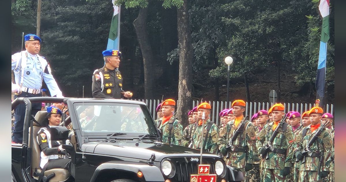 Jenderal TNI Sentil Prajurit Arogan Pakai Strobo: Kalau Macet Diam Dulu, Jangan Minta Prioritas