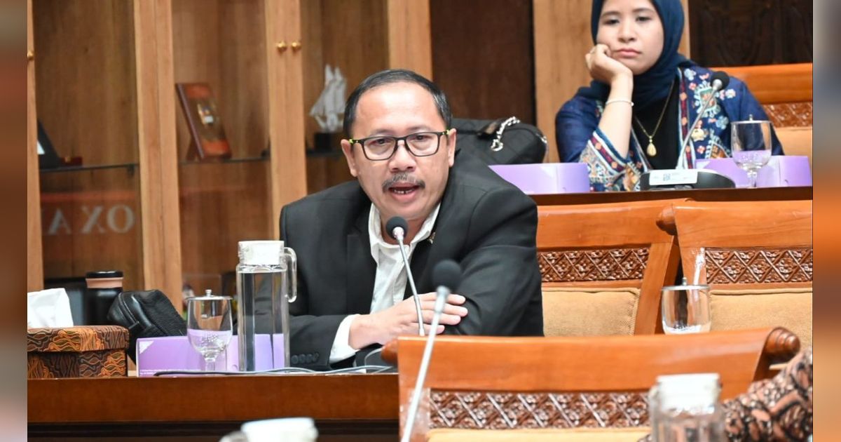 Antisipasi Krisis Tenaga Pendidik, Anggota DPR Desak Menteri Nadiem Percepat Sertifikasi Guru