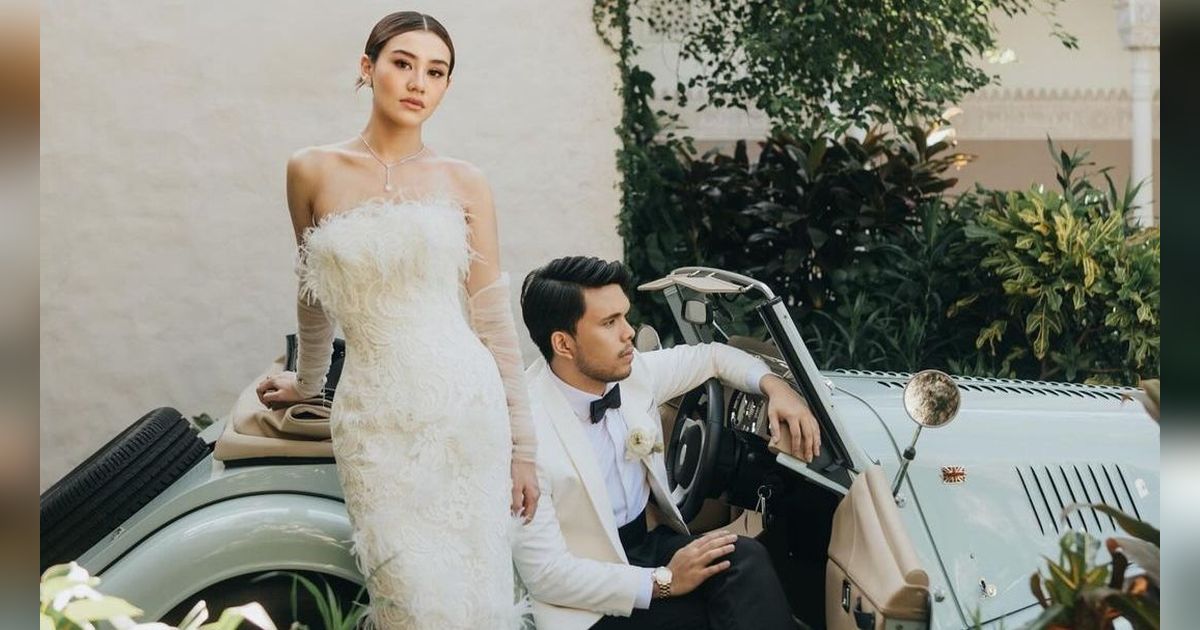 10 Foto Prewedding Terbaru Aaliyah-Thariq Dibalut Dress Putih Glamor, Disebut Terlalu Seksi