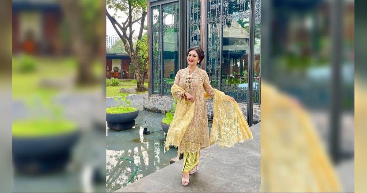 10 Potret Cantik Bella Saphira di Momen Hari Kebaya Nasional, Tampil Bak Model saat Acara Peragaan Busana