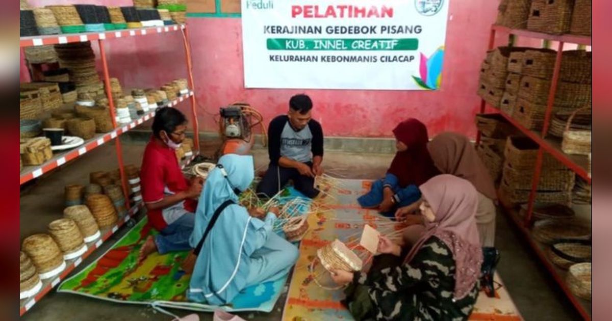 Program TJSL PLN Peduli Catat Keberhasilan Pengembangan Lapangan Kerja & UMK Secara Nasional