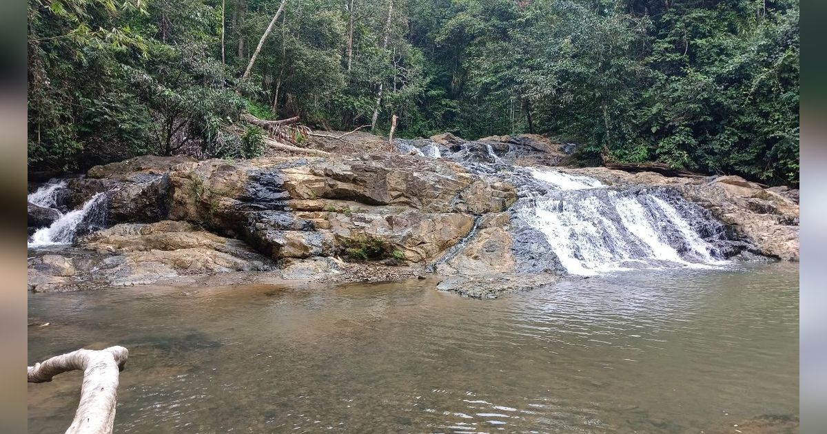 Pesona Air Terjun Doyam Turu Lempesu di Kabupaten Paser
