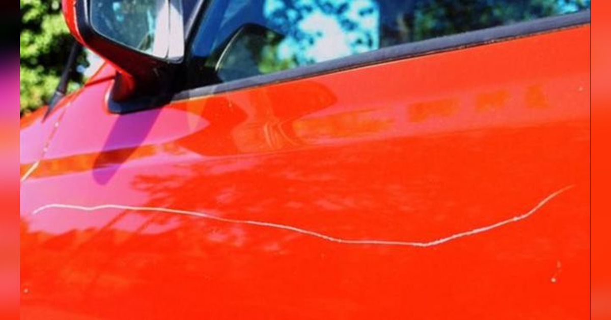 Apakah Baret Mobil Bisa Dihilangkan Sendiri atau Perlu ke Bengkel?