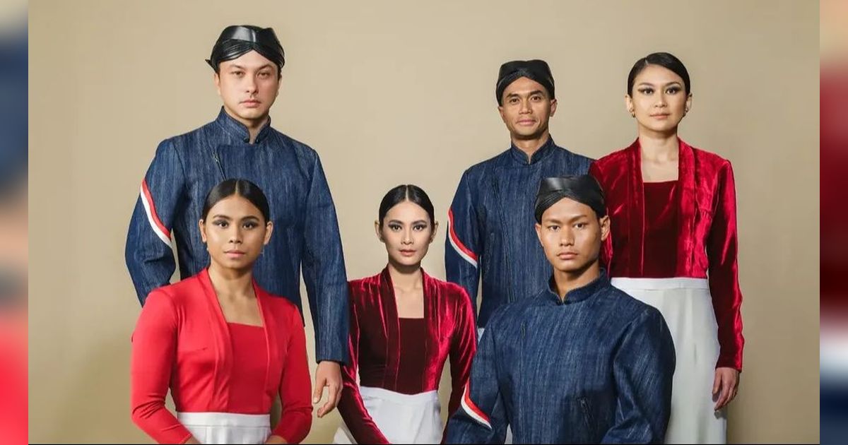 Keren! Potret Beskap dan Kebaya Berdesain Grande untuk Defile Kontingen Indonesia di Olimpiade Paris