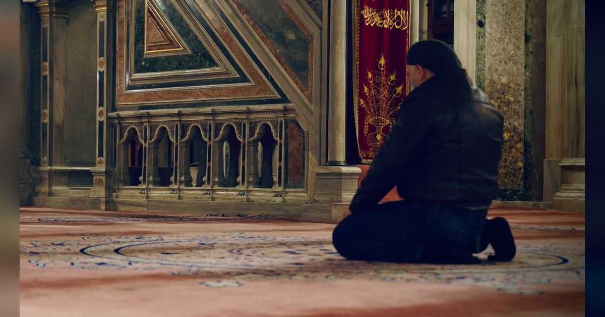 6 Fadhilah Istiqomah Sholat Tobat, Lengkap dengan Bacaan Doanya dalam Bahasa Arab, Latin, dan Arti