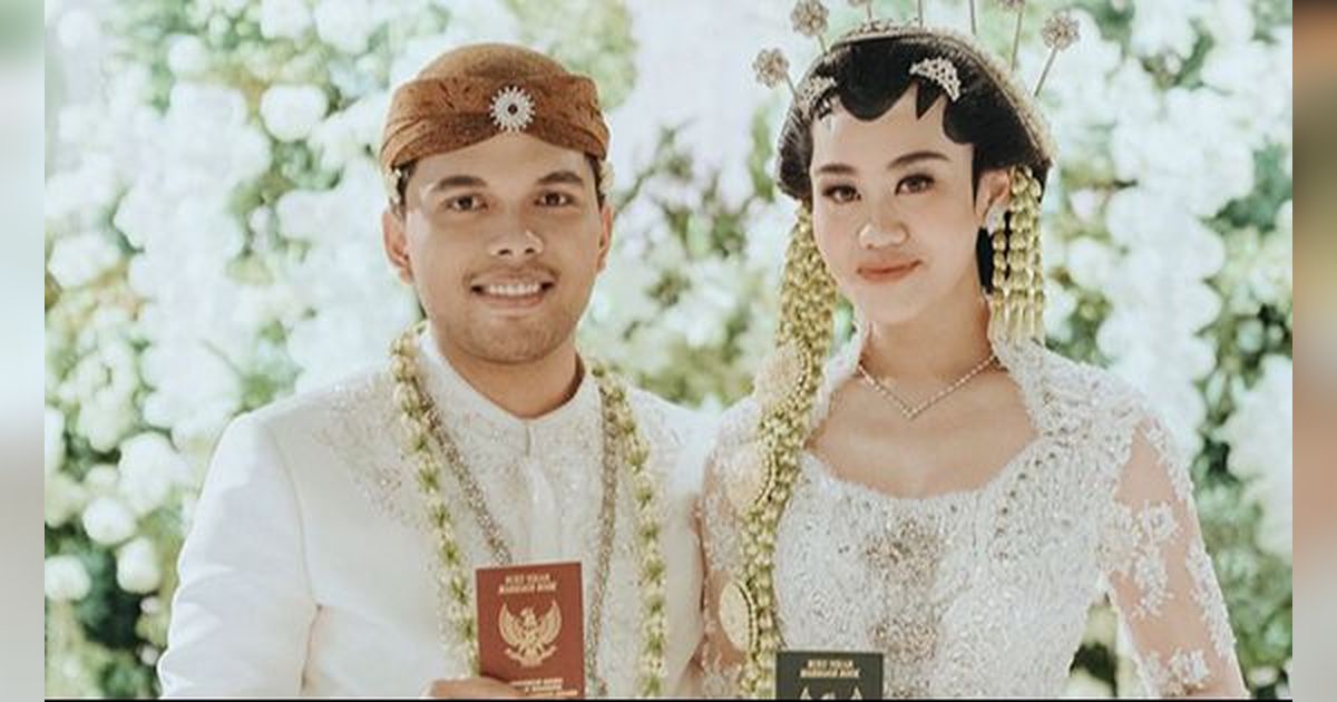 Potret Mesra Thariq dan Aaliyah Beberapa Jam Setelah Resmi Menikah, Umbar Kecupan