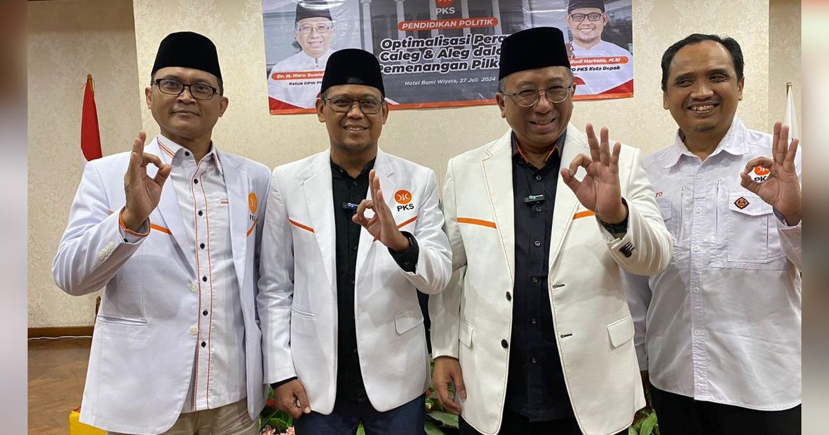 DPP PKS Serahkan SK Untuk Imam-Ririn Maju di Pilkada Depok 2024