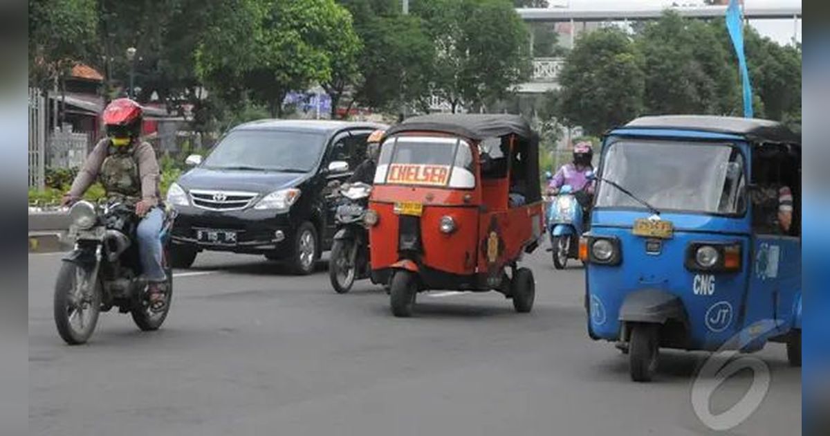 Lebih memilih mencuri bajaj daripada motor atau mobil, karena alasan sederhana.