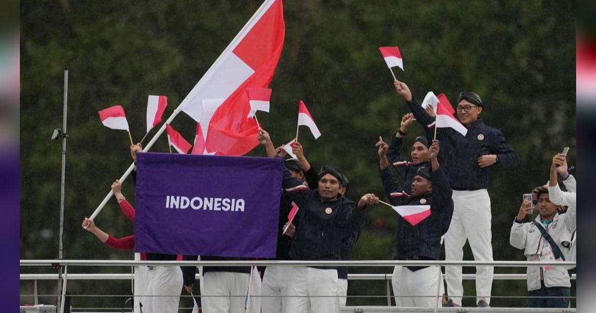 Menhan Prabowo Hadiri Pembukaan Olimpiade Paris 2024, Beri Tepuk Tangan Semangati Kontingen Indonesia