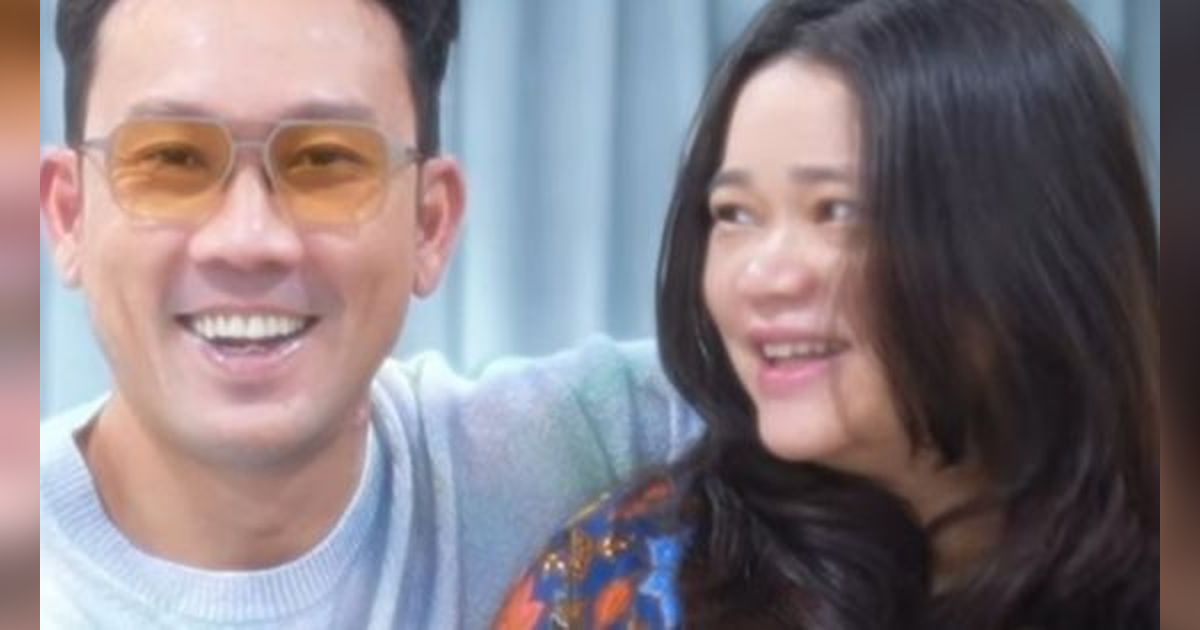 Selamat, 8 Foto Kelahiran Anak Pertama Denny Sumargo dan Olivia Allan Yang Berjenis Kelamin Perempuan!