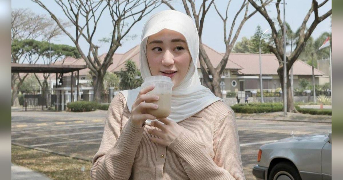 Kembali Langsing Usai Melahirkan, Potret Terbaru Larissa Chou Bak ABG Meski Sudah Jadi Ibu 2 Anak