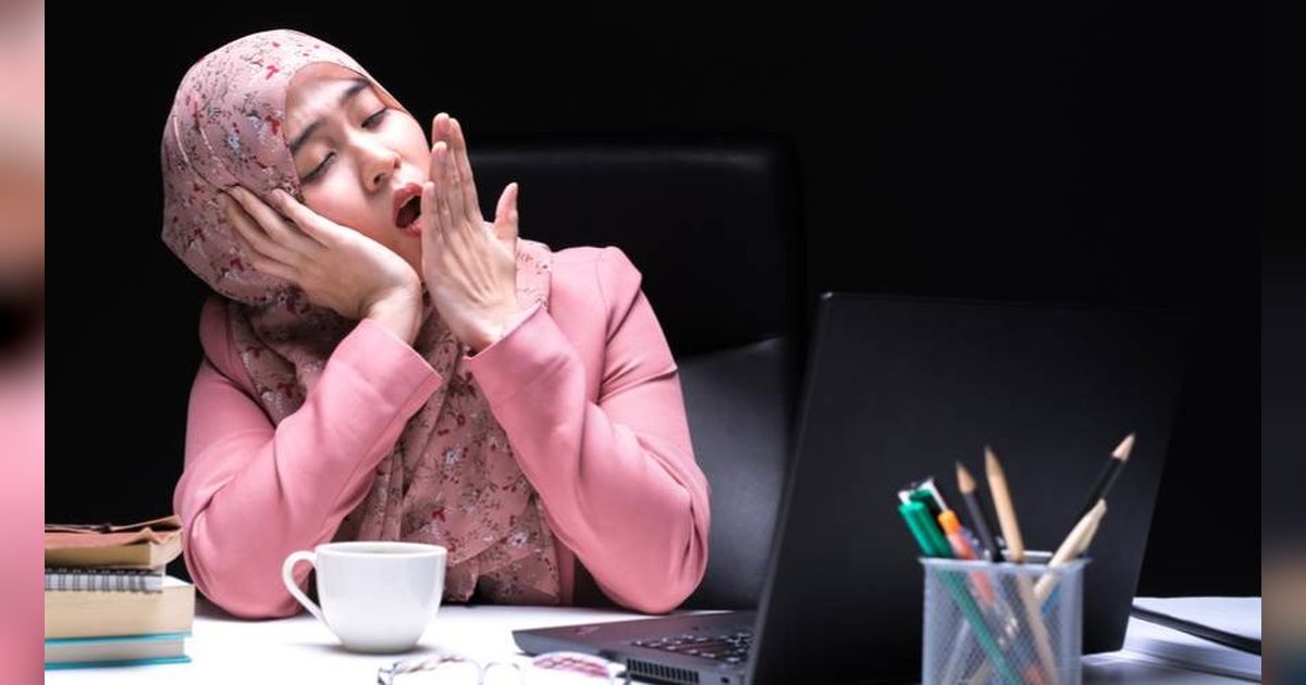 Bacaan Doa Agar Segar dan Tidak Mengantuk Saat Kerja, Lengkap Tips yang Bisa Diikuti