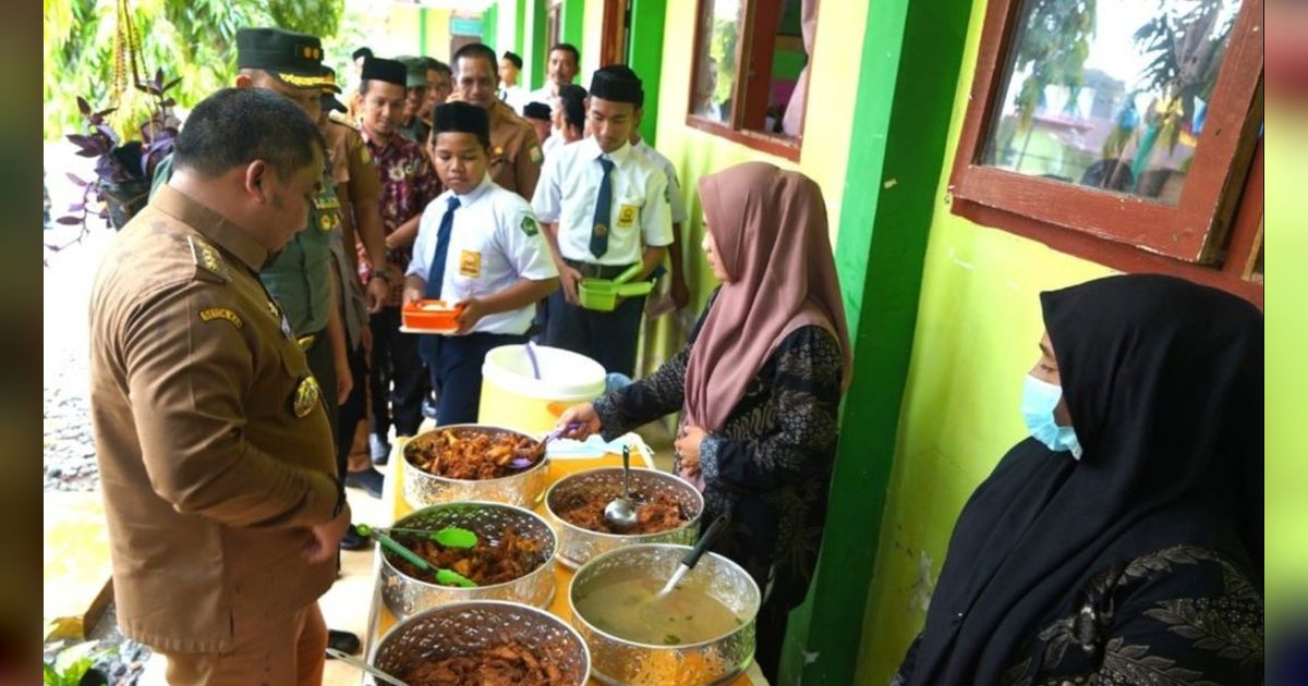 Kalah dari Filipina & Malaysia, Kubu Prabowo Klaim Program Makan Bergizi Gratis Bisa Tingkatkan Konsumsi Protein di RI