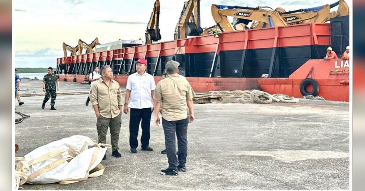 Ekskavator Proyek Lumbung Pangan Nasional Tiba di Merauke, Haji Isam: Tugas Negara