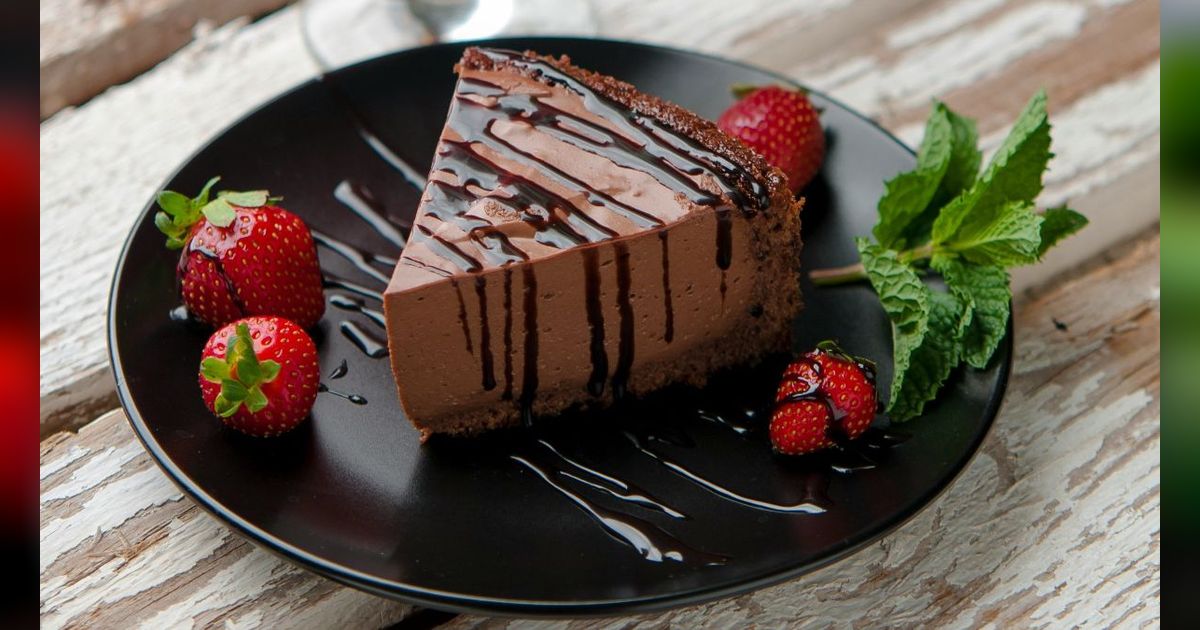 Bikin Kue Cokelat Bertekstur Lembut Cuma Butuh 3 Bahan