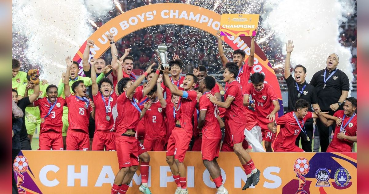 FOTO: Euforia Kemenangan Timnas Indonesia U-19 Angkat Trofi AFF U-19 2024