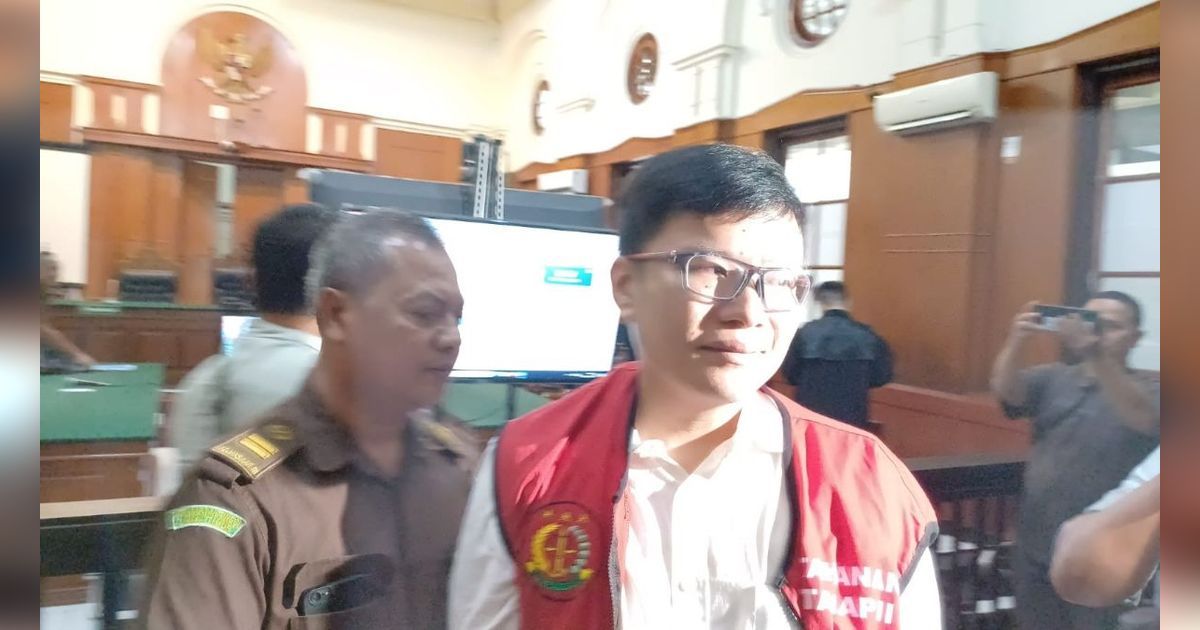 VIDEO: Tajam Jenderal Eks Wakapolri di DPR Bela Dini, Tegas Vonis Bebas Ronald Tak Masuk Akal!